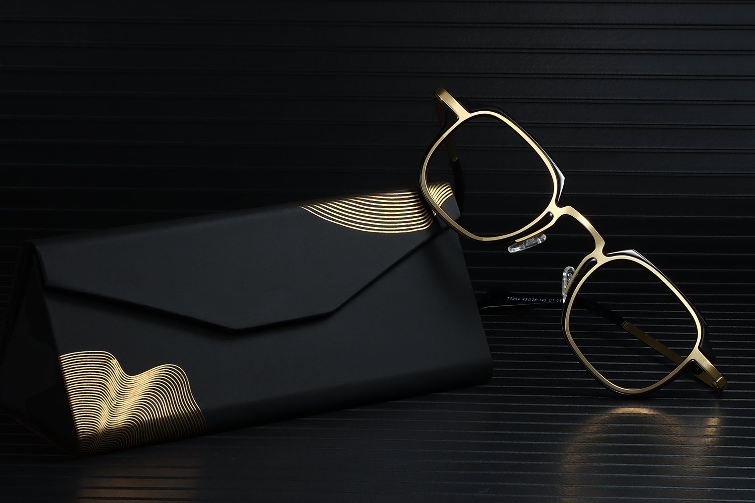 Fytoo Square Black Metal Full Rim Eyeglasses-image-FT268085-01