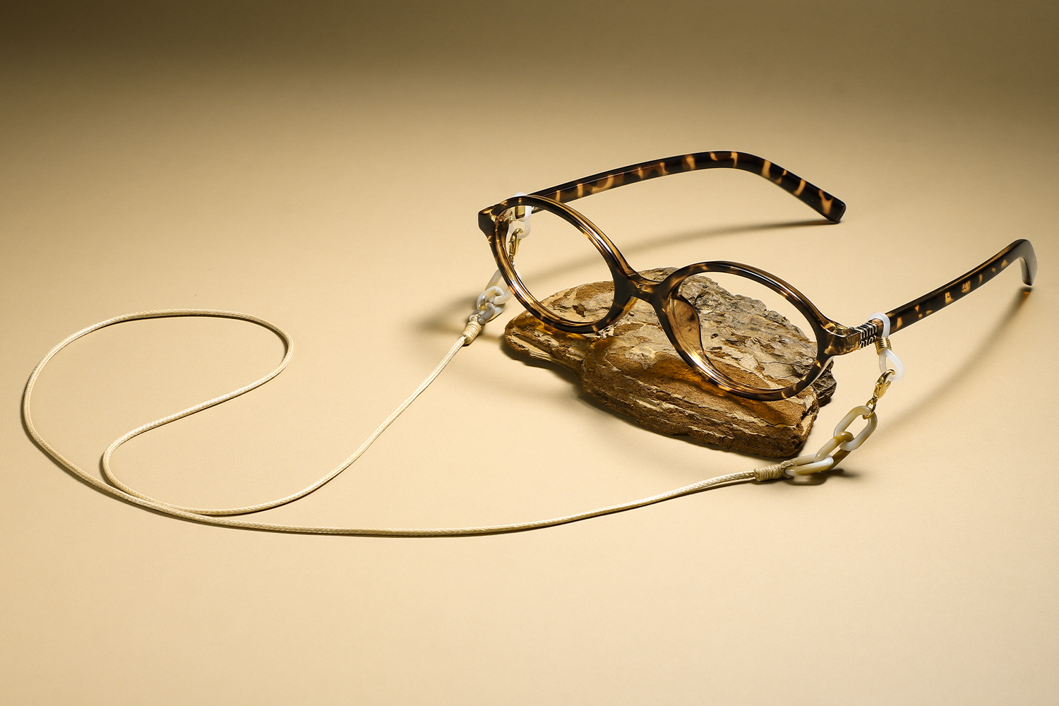 Fytoo Oval Tortoiseshell TR90 Full Rim Eyeglasses-image-FT547400-01